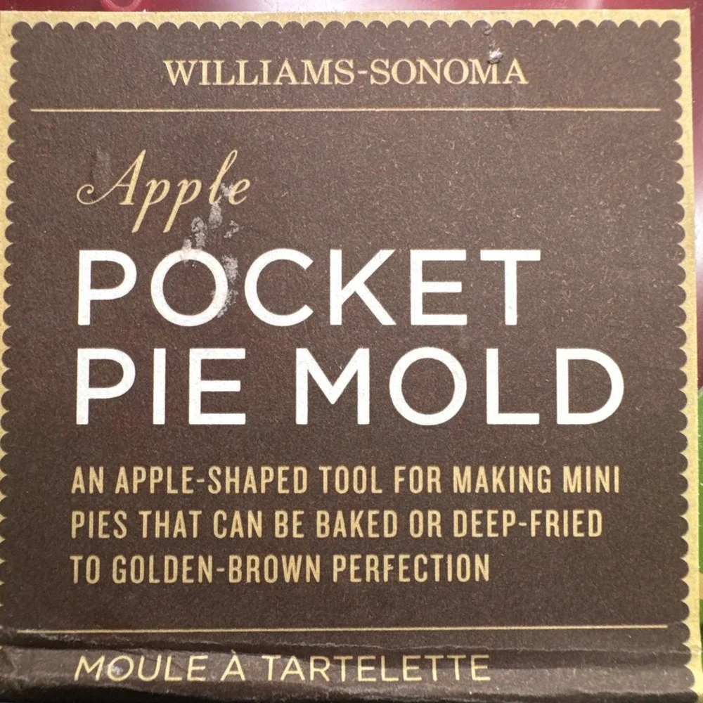 Williams Sonoma Pocket Pie Mold Pastry Mini Pastry Cutter Set 2 Apple &‎ Pumpkin